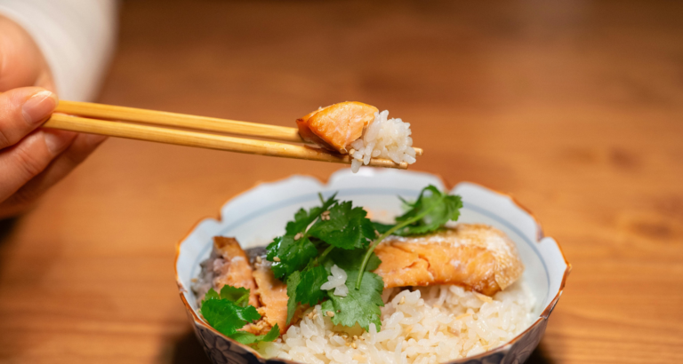 Quick Glazed Salmon Rice Bowl